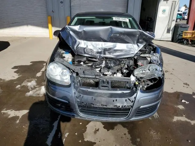 2010 VOLKSWAGEN JETTA SE  