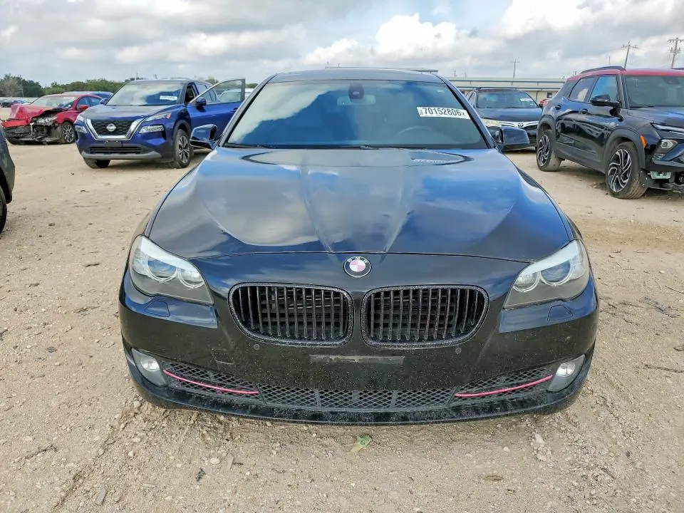 2012 BMW 550 XI  