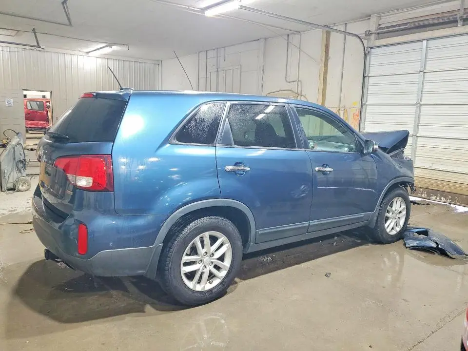 2014 KIA SORENTO LX  