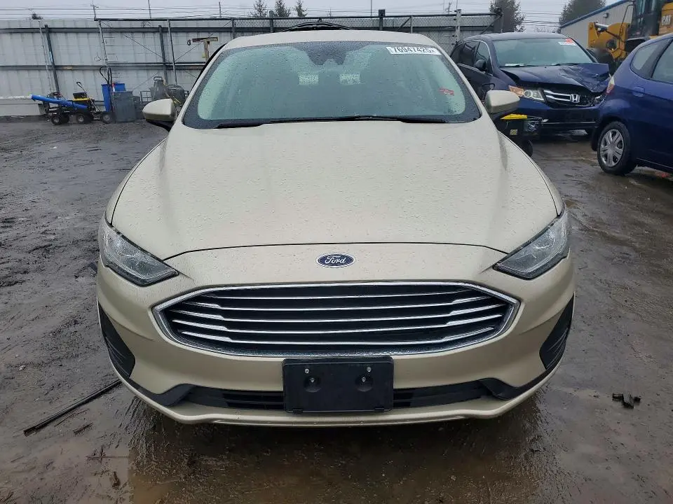 2019 FORD FUSION SE  