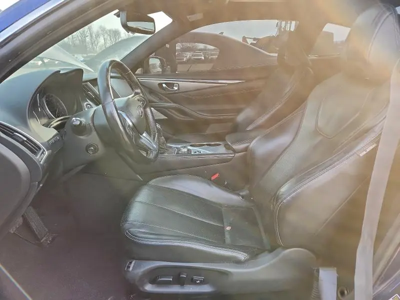 2017 INFINITI Q60 PREMIUM  