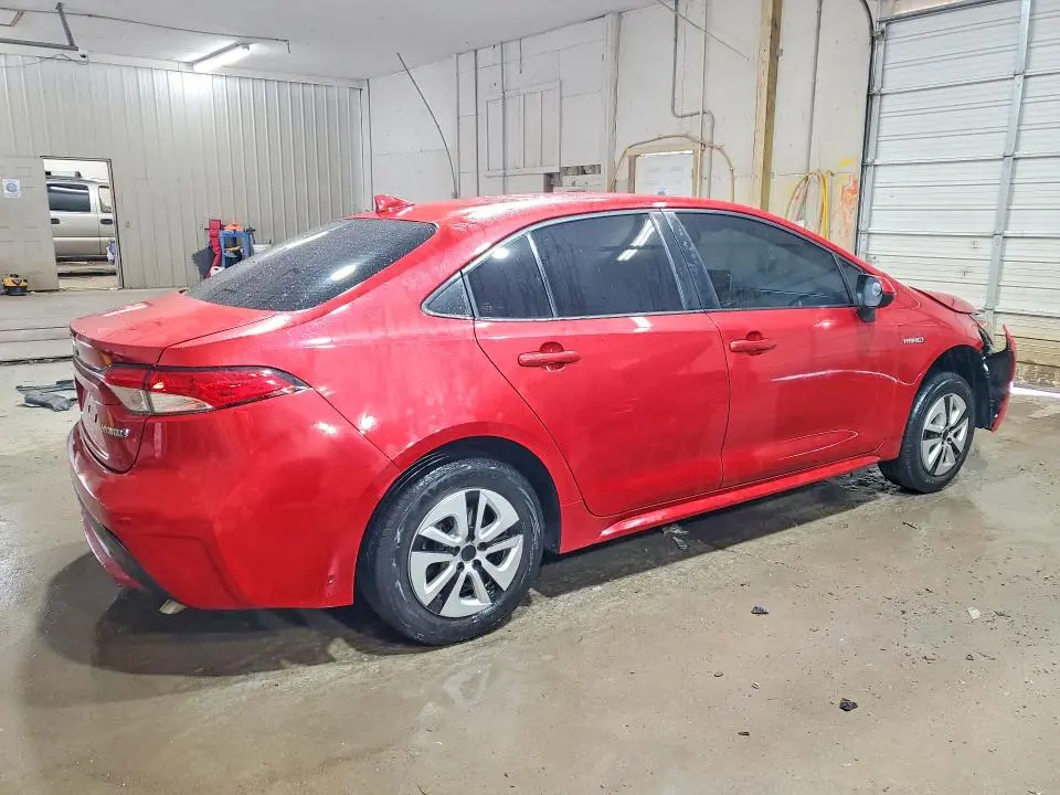 2021 TOYOTA COROLLA LE  