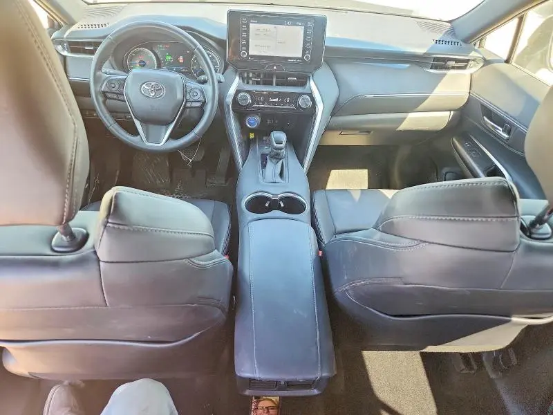 2022 TOYOTA VENZA XLE  