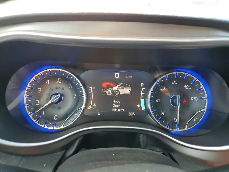 2018 CHRYSLER PACIFICA LIMITED  