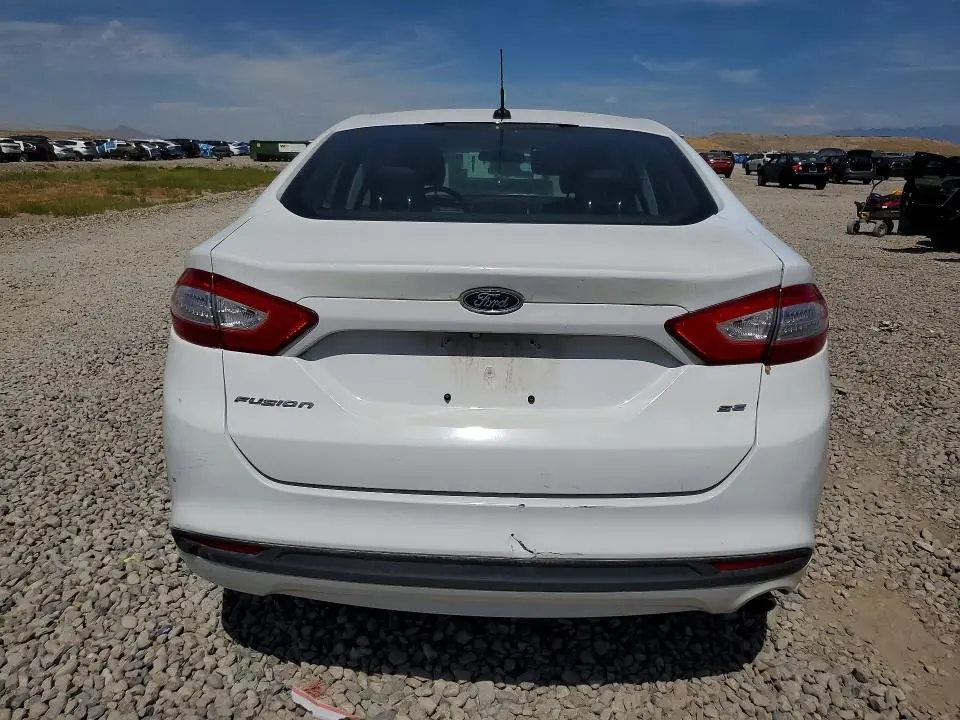 2015 FORD FUSION SE  