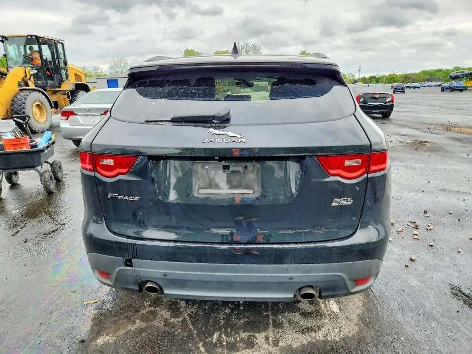 2020 JAGUAR F-PACE CHECKERED FLAG  