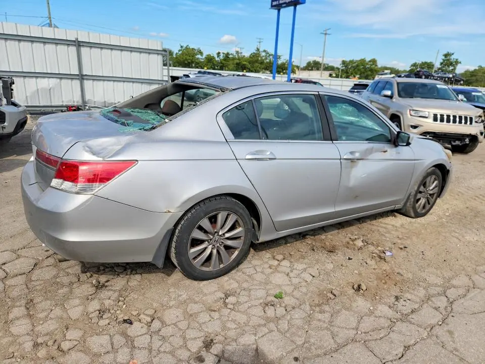 2011 HONDA ACCORD EX  