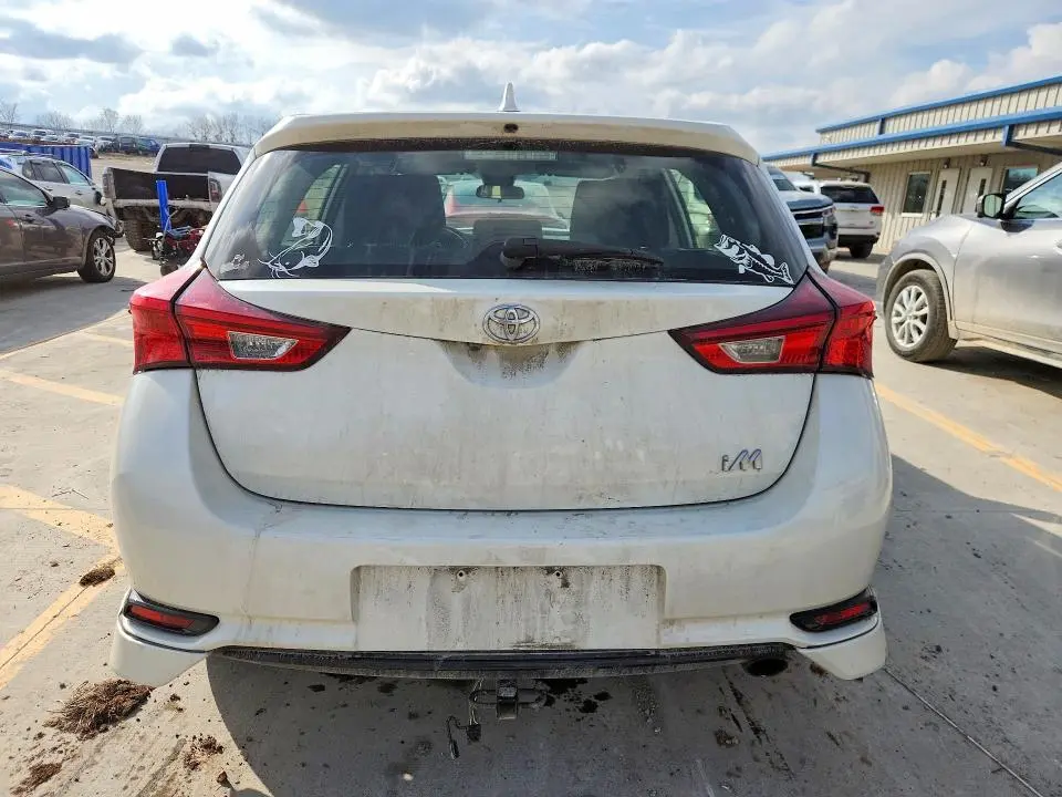 2017 TOYOTA COROLLA IM   