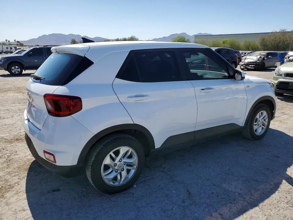 2022 HYUNDAI VENUE SE  