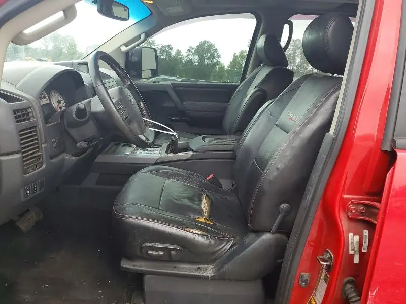 2012 NISSAN TITAN SV  