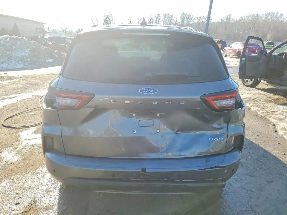 2023 FORD ESCAPE ST LINE  