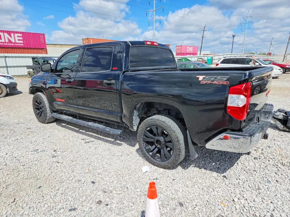 2016 TOYOTA TUNDRA CREWMAX SR5  