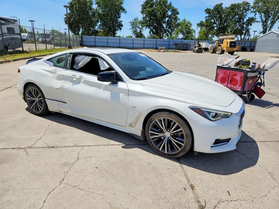 2018 INFINITI Q60 2.0T PURE  