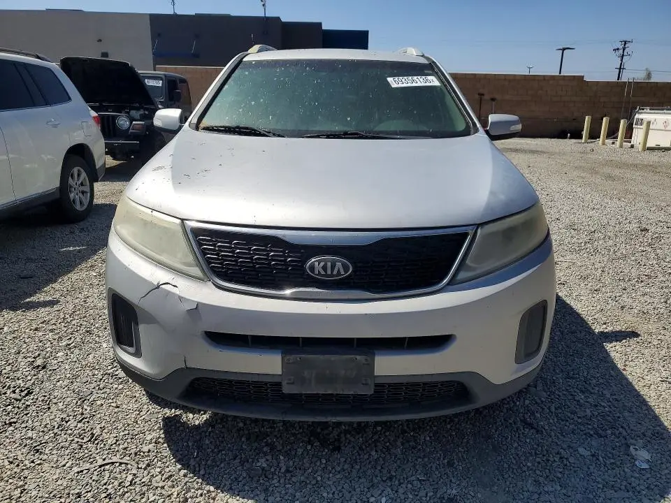 2015 KIA SORENTO LX  
