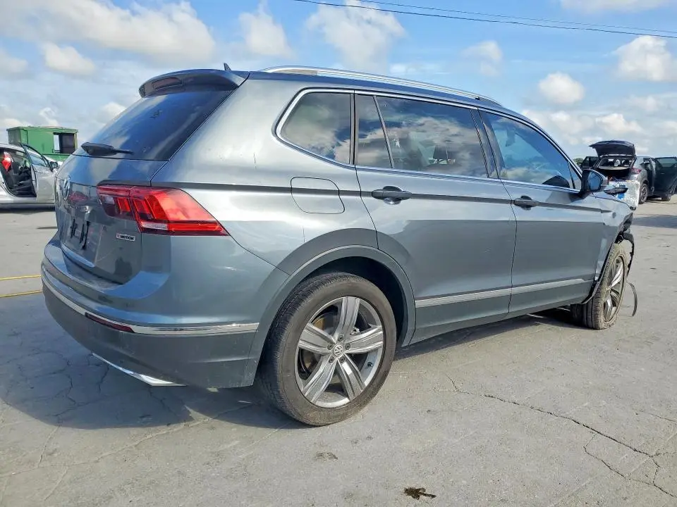 2021 VOLKSWAGEN TIGUAN SE  