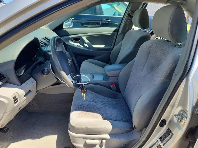 2010 TOYOTA CAMRY LE  