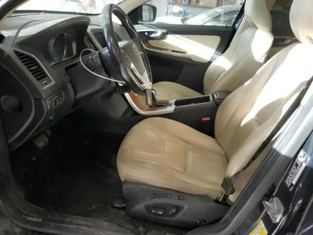 2016 VOLVO XC60 T5 PLATINUM  