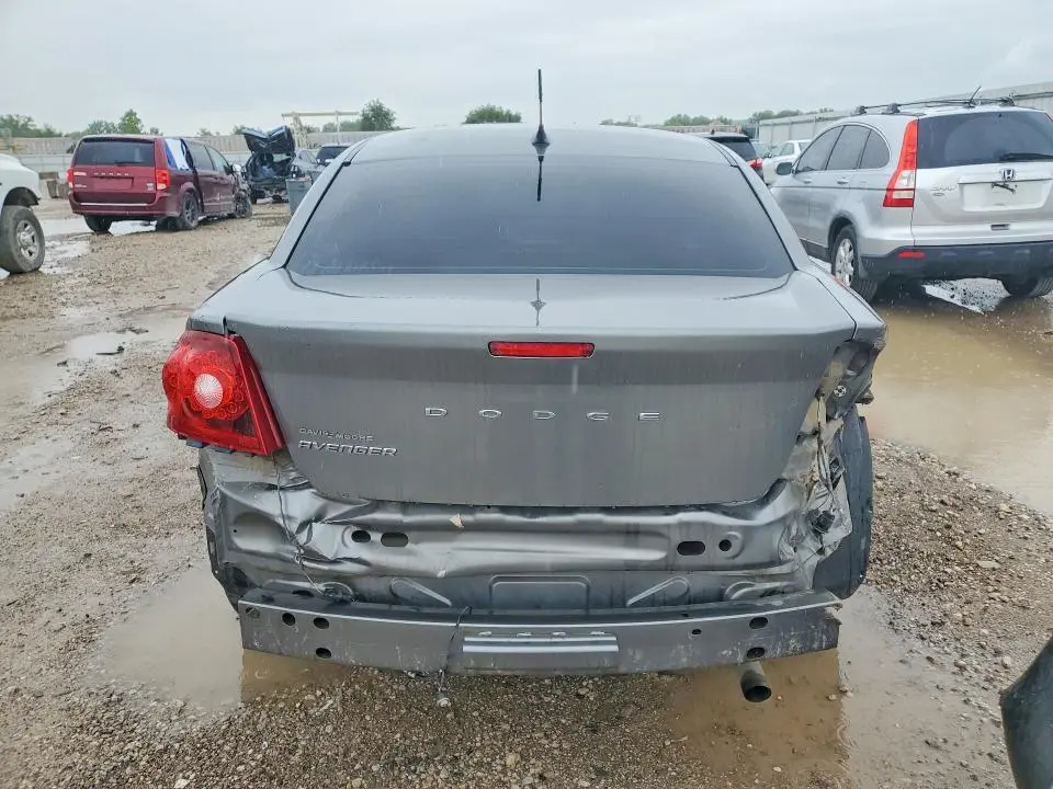 2013 DODGE AVENGER SE  