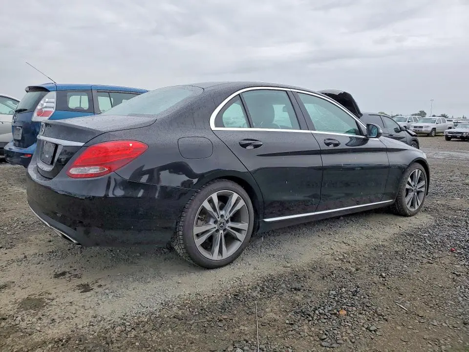 2018 MERCEDES-BENZ C 300  
