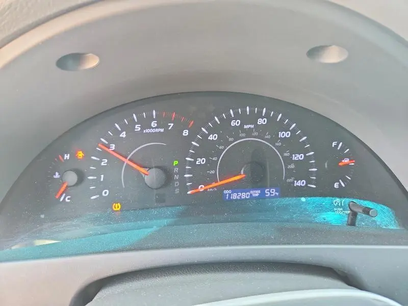 2011 TOYOTA CAMRY LE  