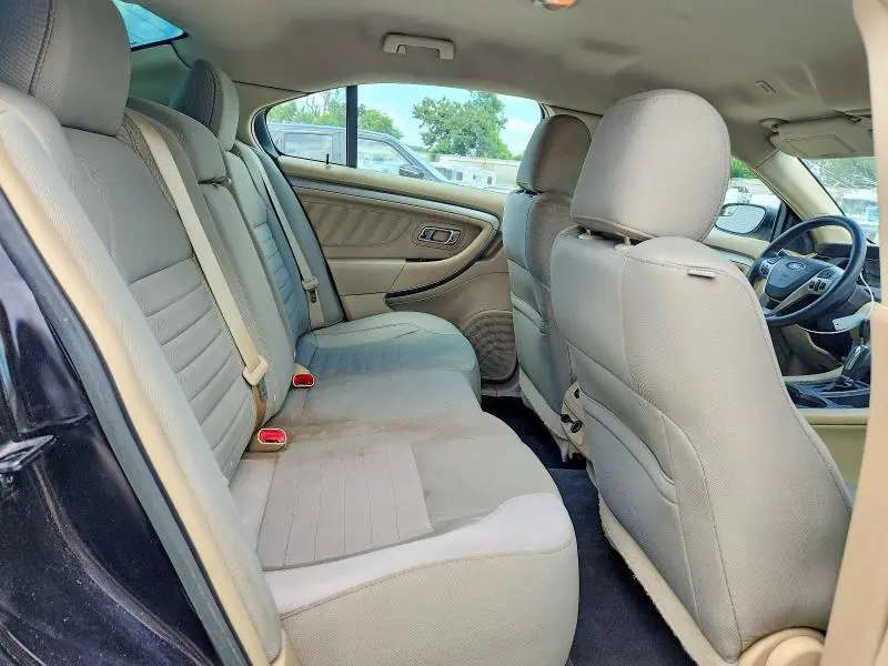 2018 FORD TAURUS SE  