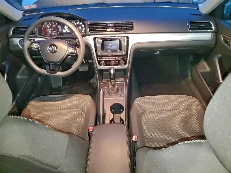 2018 VOLKSWAGEN PASSAT S  