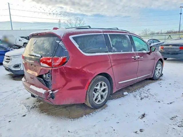 2017 CHRYSLER PACIFICA TOURING L  