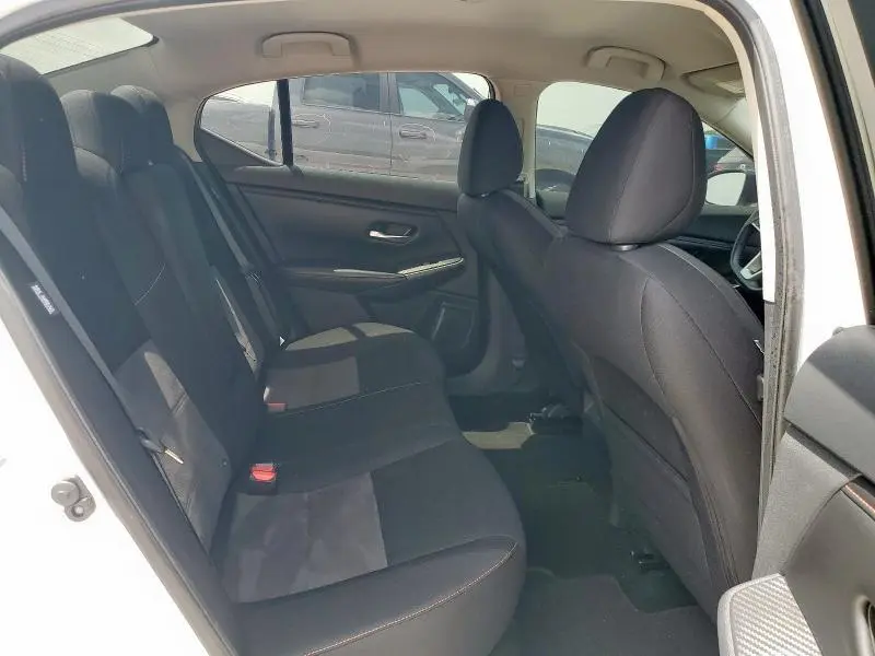2022 NISSAN SENTRA SR  