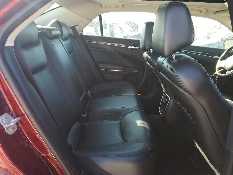 2015 CHRYSLER 300 LIMITED  