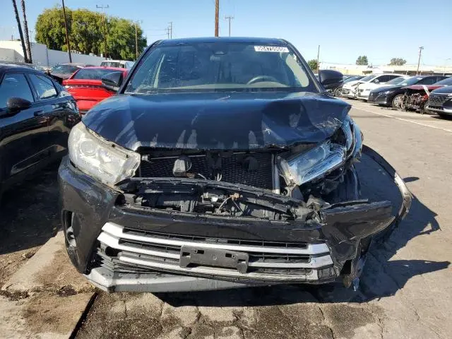 2018 TOYOTA HIGHLANDER LE  