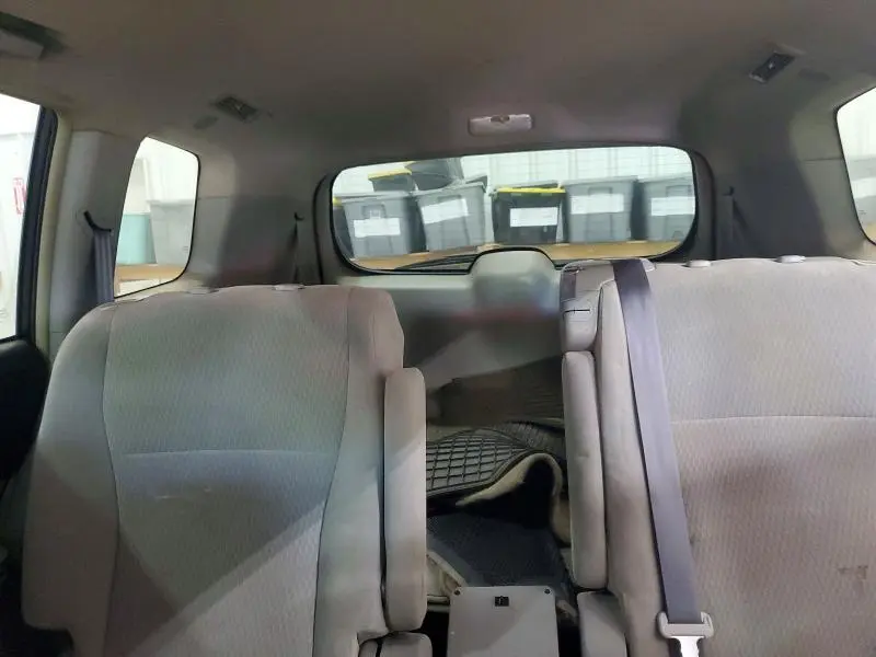 2010 TOYOTA HIGHLANDER BASE  