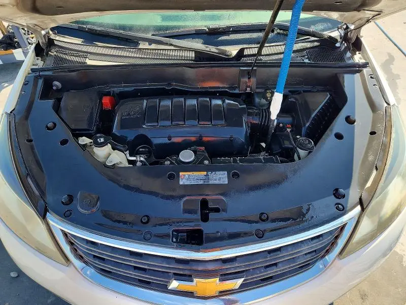 2015 CHEVROLET TRAVERSE LS  
