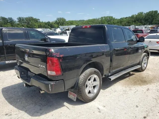 2013 RAM 1500 ST  