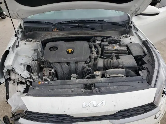 2024 KIA FORTE LX  
