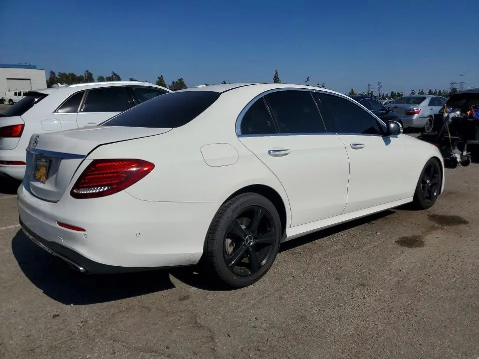 2017 MERCEDES-BENZ E 300  