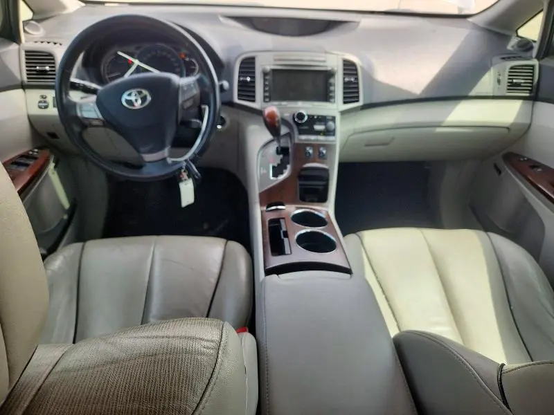 2010 TOYOTA VENZA AWD V6  