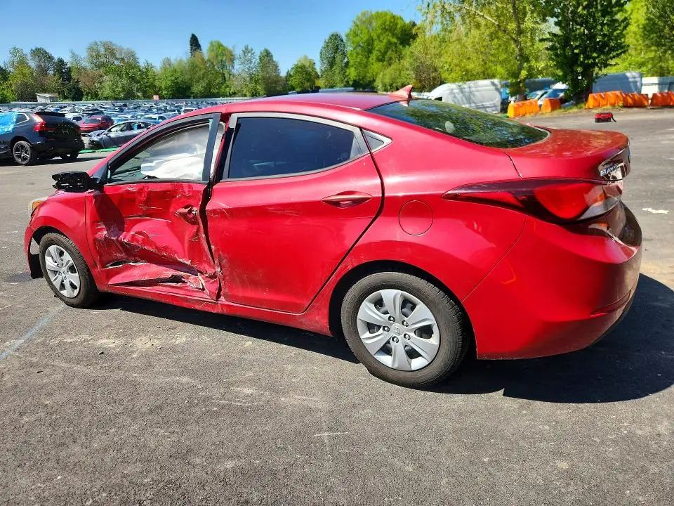 2016 HYUNDAI ELANTRA SE  