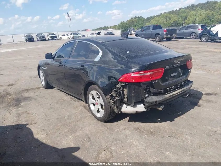 2017 JAGUAR XE 25T