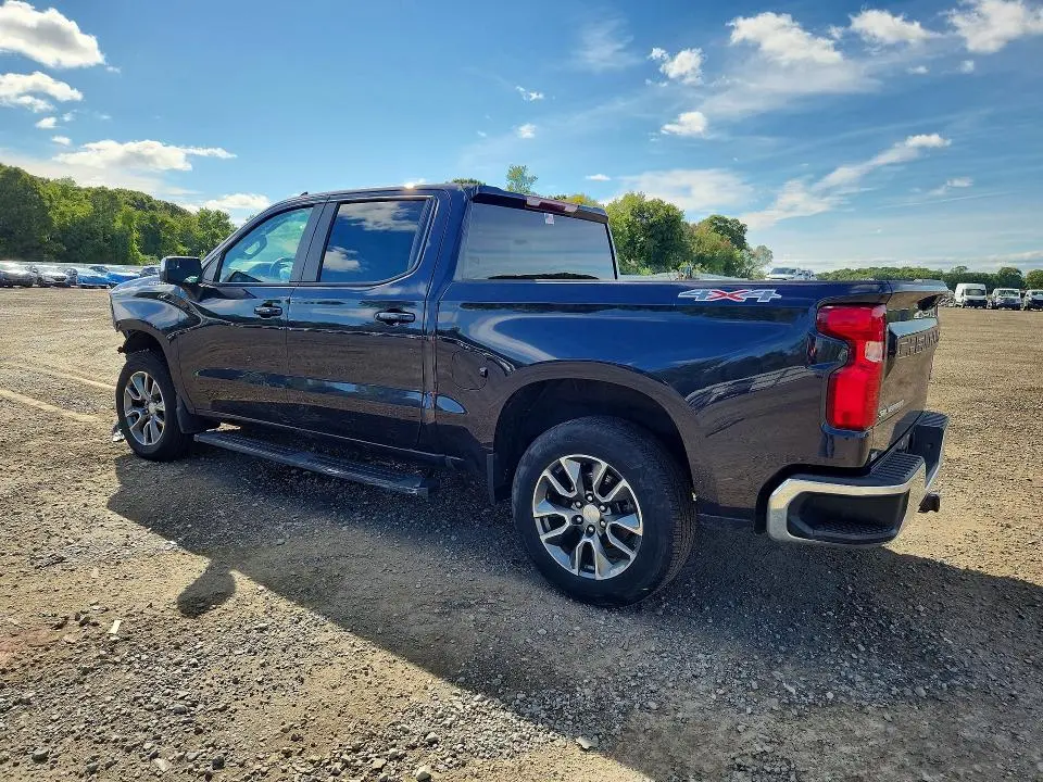 2024 CHEVROLET SILVERADO K1500 LT  