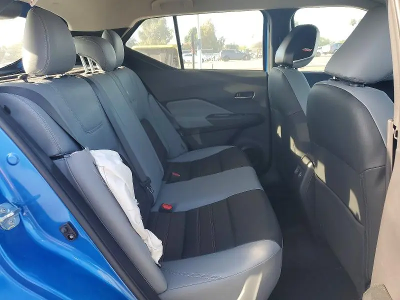 2024 NISSAN KICKS SR  