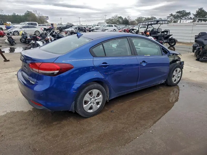 2018 KIA FORTE LX  