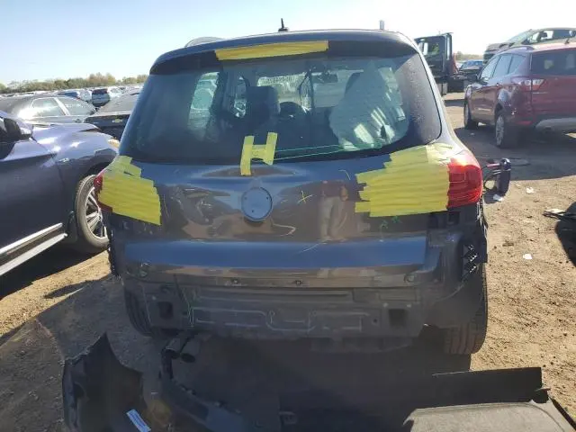 2016 VOLKSWAGEN TIGUAN S  