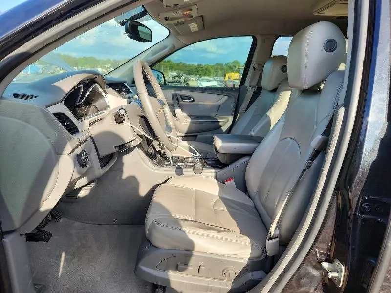 2015 CHEVROLET TRAVERSE LT  
