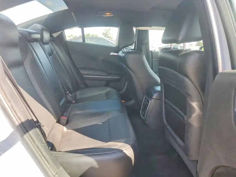2021 DODGE CHARGER SXT  