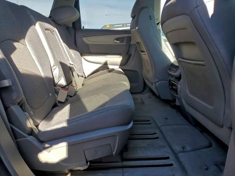 2014 CHEVROLET TRAVERSE LT  