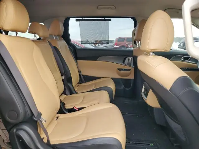2023 KIA CARNIVAL LX  