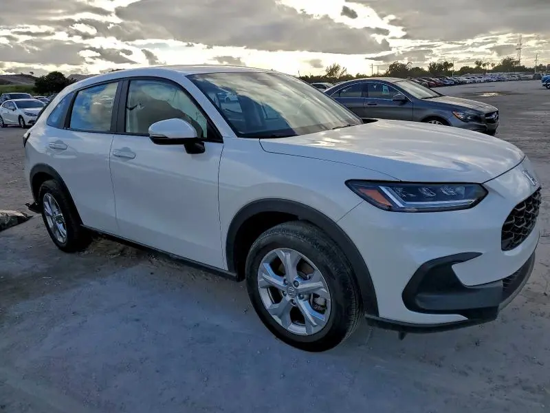 2025 HONDA HR-V LX  
