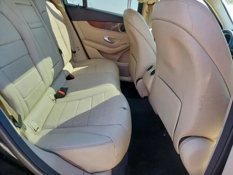 2018 MERCEDES-BENZ GLC 300  