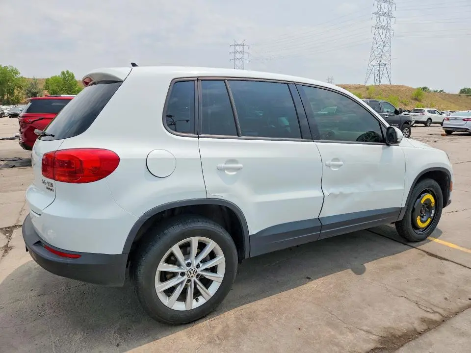 2014 VOLKSWAGEN TIGUAN S  