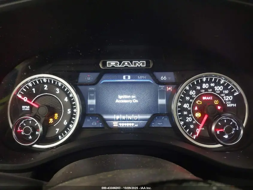 2021 RAM 1500 LARAMIE  4X4 5'7 BOX